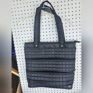 Lug Tote Bag.  Like NEW. 16Lx14Hx5"